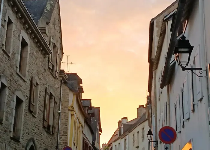 Au Centre De Vannes